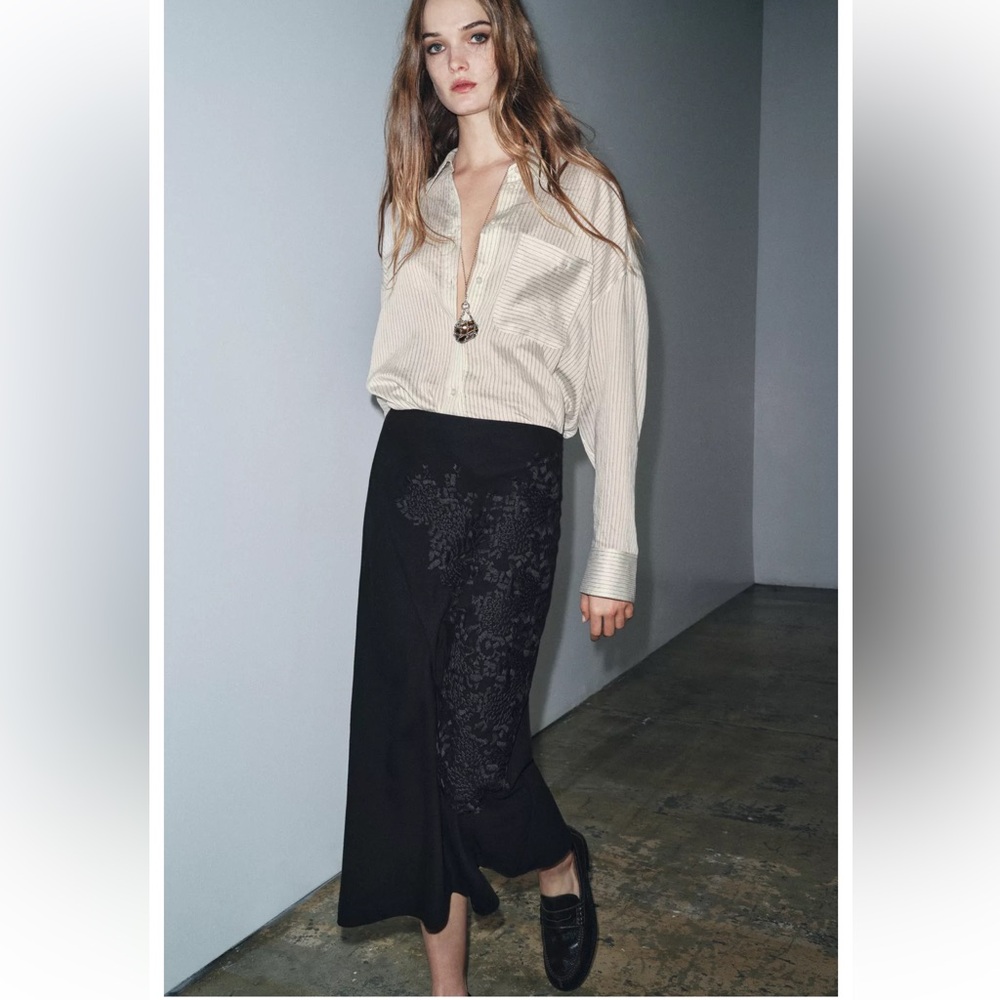 ZARA ZW COLLECTION EMBROIDERED SKIRT NWT SIZE MEDIUM
